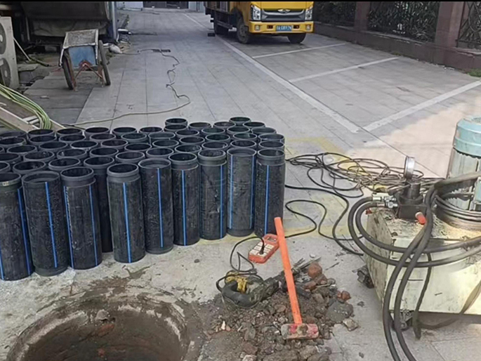 曲阳PE置换管厂家 DN315置换管 非开挖管短管置换